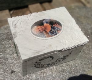 Leaf Urn box